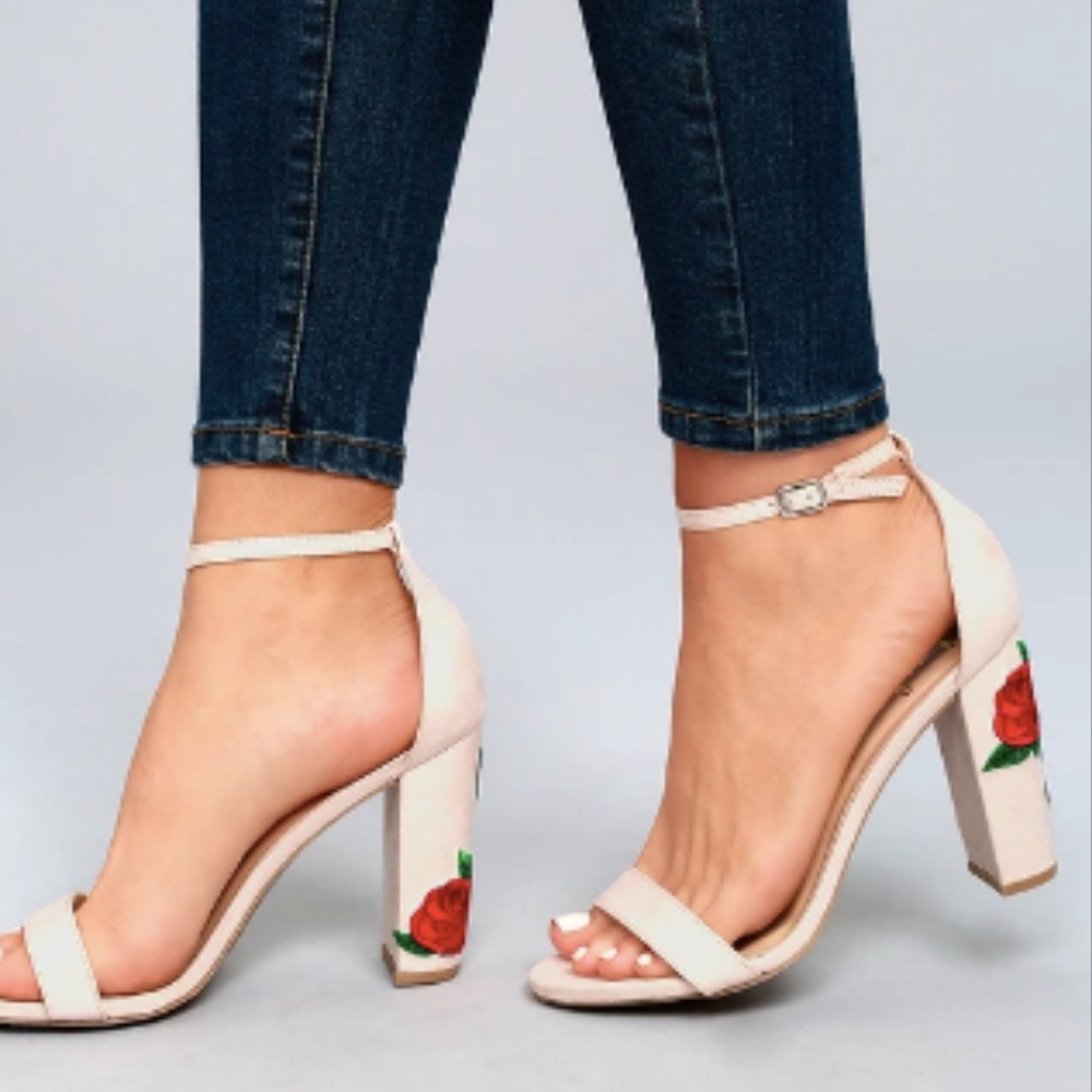 Beige embroidered Lulus heels